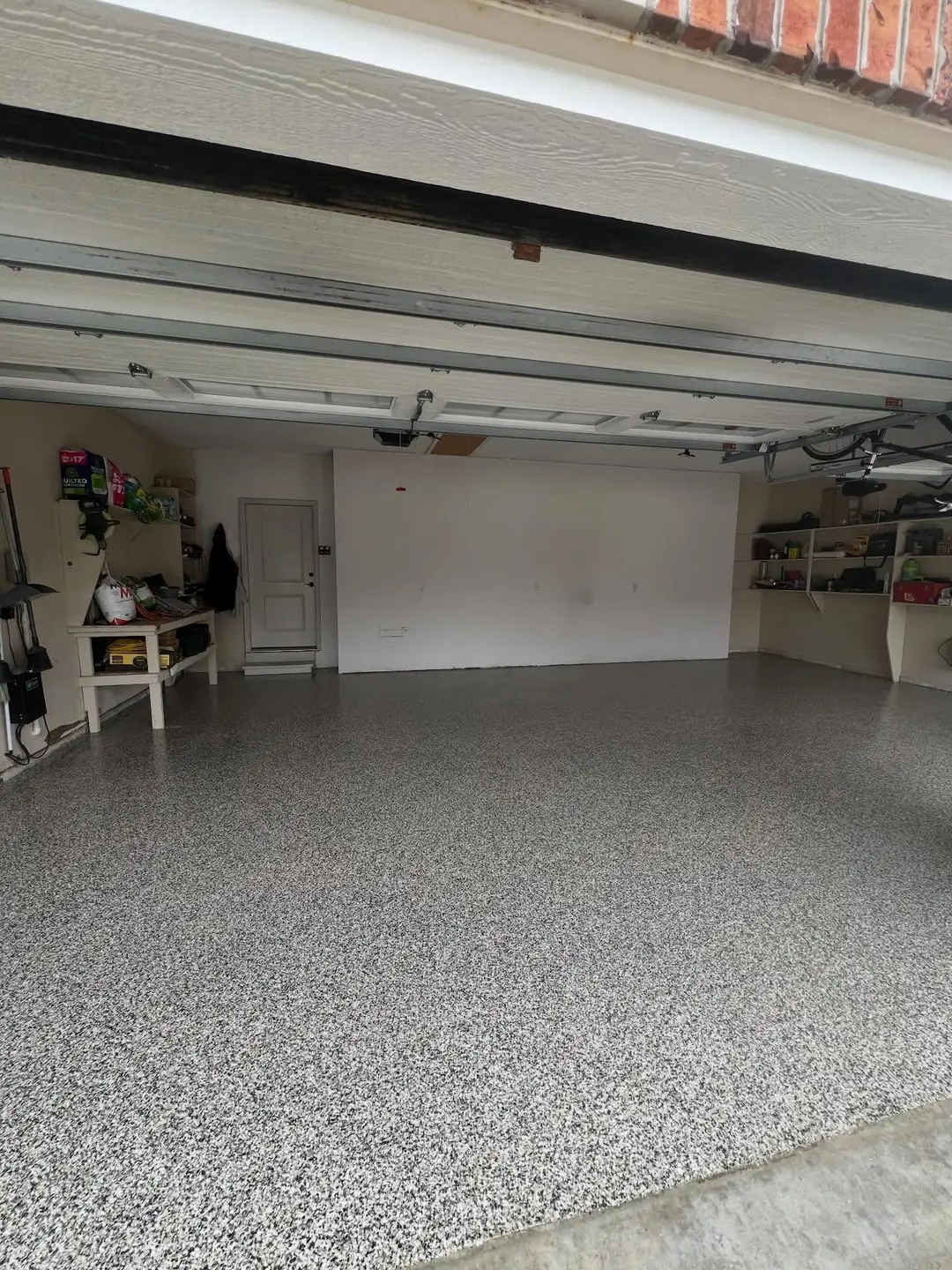Full-flake epoxy floor by Elite Coatings